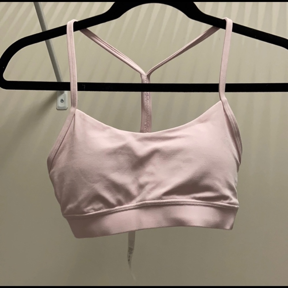 Lululemon flow y nulu bra